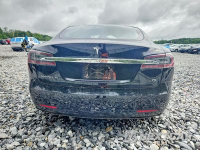 Zdjęcie 6 z 13 samochodu: 2016 TESLA MODEL S VIN:5YJSA1E18GF156022 - miniatura