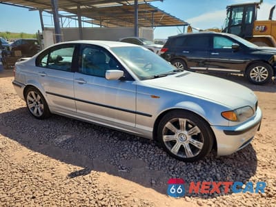 Czwarte zdjęcie samochodu z boku: 2002 BMW 325 I VIN:WBAEV33472PD00183 - miniatura