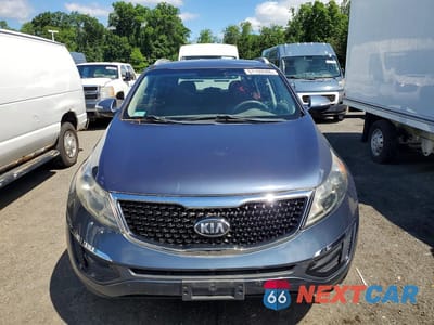 Piąte zdjęcie samochodu w środku: 2014 KIA SPORTAGE LX VIN:KNDPB3AC6E7669309 - miniatura