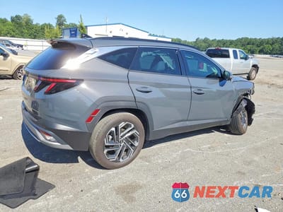 Trzecie zdjęcie samochodu z tyłu: 2025 HYUNDAI TUCSON LIMITED VIN:5NMJE3DE0SH570290 - miniatura