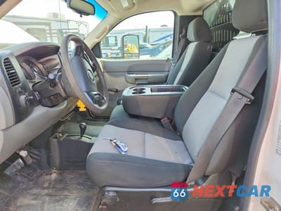 Zdjęcie 7 z 12 samochodu: 2008 GMC SIERRA K3500 VIN:1GDJK34K78E167946 - miniatura