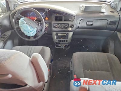 Zdjęcie 8 z 13 samochodu: 2003 TOYOTA SIENNA LE VIN:4T3ZF13C83U520514 - miniatura