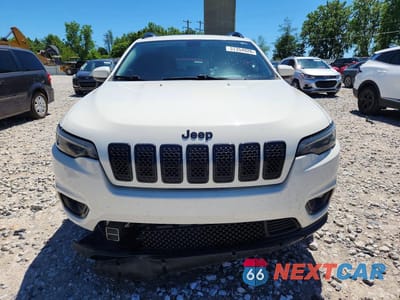 Piąte zdjęcie samochodu w środku: 2019 JEEP CHEROKEE LATITUDE PLUS VIN:1C4PJMLX4KD329811 - miniatura