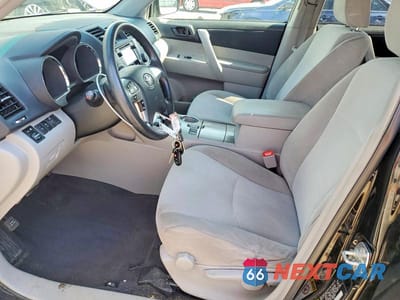 Zdjęcie 7 z 13 samochodu: 2013 TOYOTA HIGHLANDER BASE VIN:5TDBK3EH6DS218658 - miniatura