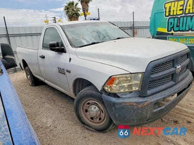 Czwarte zdjęcie samochodu z boku: 2018 RAM 2500 ST VIN:3C6LR4AT2JG300548 - miniatura