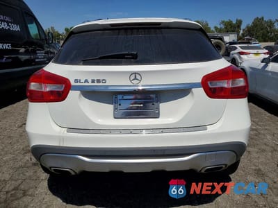 Zdjęcie 6 z 12 samochodu: 2018 MERCEDES-BENZ GLA 250 VIN:WDCTG4EB6JJ504780 - miniatura