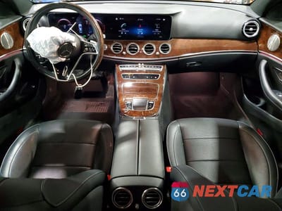 Zdjęcie 8 z 12 samochodu: 2021 MERCEDES-BENZ E 450 4MATIC VIN:W1KZF5KBXMA998035 - miniatura