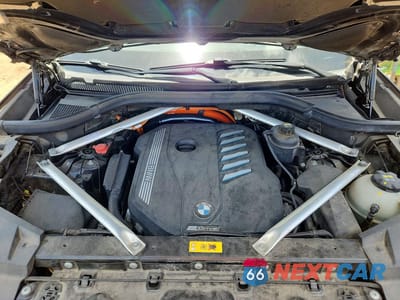 Piąte zdjęcie samochodu w środku: 2021 BMW X5 XDRIVE45E VIN:5UXTA6C08M9E52872 - miniatura
