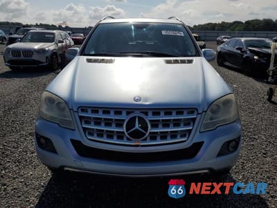 Piąte zdjęcie samochodu w środku: 2009 MERCEDES-BENZ ML 350 VIN:4JGBB86E39A528865 - miniatura