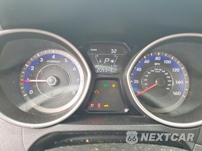Zdjęcie 9 z 12 samochodu: 2016 HYUNDAI ELANTRA VALUE EDITION VIN:KMHDH4AE4GU572439 - miniatura