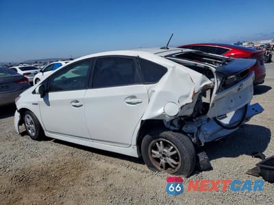 Drugie zdjęcie samochodu z przodu: 2011 TOYOTA PRIUS FOUR VIN:JTDKN3DU3B0257133 - miniatura