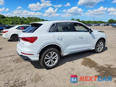 Trzecie zdjęcie samochodu z tyłu: 2024 AUDI Q3 PREMIUM S LINE 45 VIN:WA1DECF39R1208952 - miniatura