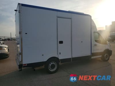 Trzecie zdjęcie samochodu z tyłu: 2020 FORD TRANSIT T-350 VIN:1FDBW5Z8XLKA83406 - miniatura