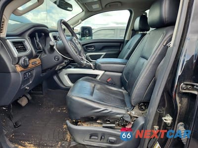 Zdjęcie 7 z 12 samochodu: 2017 NISSAN TITAN XD SL VIN:1N6BA1F46HN572465 - miniatura