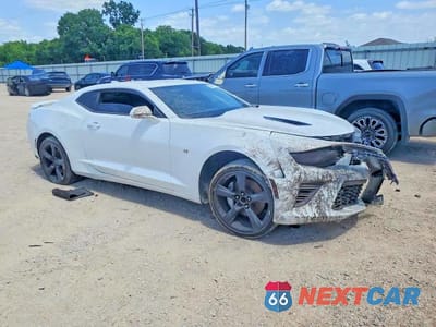 Czwarte zdjęcie samochodu z boku: 2016 CHEVROLET CAMARO VIN:1G1FH1R76G0136726 - miniatura