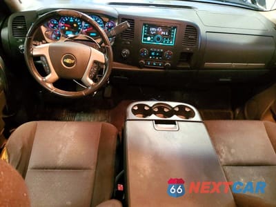 Zdjęcie 8 z 12 samochodu: 2011 CHEVROLET SILVERADO VIN:1GCRKSE34BZ364209 - miniatura