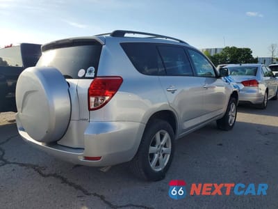 Trzecie zdjęcie samochodu z tyłu: 2008 TOYOTA RAV4 LIMITED VIN:JTMBD31V086077372 - miniatura
