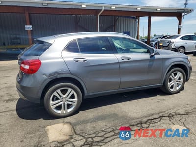 Trzecie zdjęcie samochodu z tyłu: 2015 MERCEDES-BENZ GLA 250 4MATIC VIN:WDCTG4GB0FJ182836 - miniatura