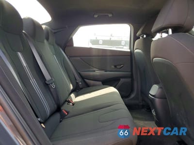 Zdjęcie 10 z 12 samochodu: 2025 HYUNDAI ELANTRA SEL SPORT VIN:KMHLM4DG2SU043682 - miniatura