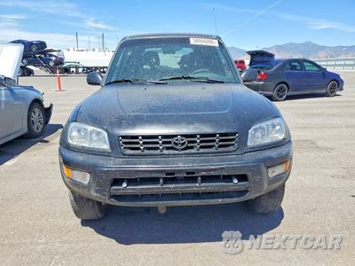 Piąte zdjęcie samochodu w środku: 1998 TOYOTA RAV4 BASE VIN:JT3HP10V0W0177600 - miniatura