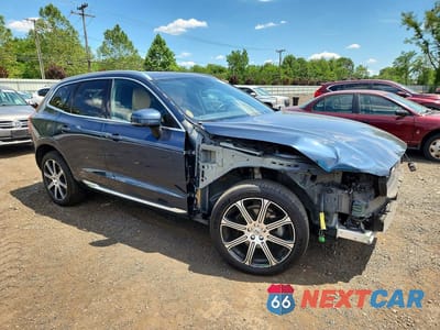 Czwarte zdjęcie samochodu z boku: 2021 VOLVO XC60 T5 INSCRIPTION VIN:YV4102RLXM1881851 - miniatura