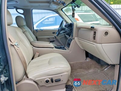 Zdjęcie 7 z 13 samochodu: 2004 GMC YUKON VIN:1GKEC13Z84R255109 - miniatura
