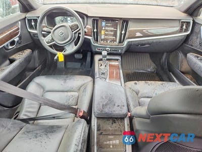 Zdjęcie 8 z 13 samochodu: 2018 VOLVO S90 T6 MOMENTUM VIN:LVY992MK9JP019782 - miniatura