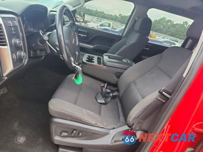 Zdjęcie 7 z 12 samochodu: 2018 CHEVROLET SILVERADO K1500 LT VIN:3GCUKREC7JG273890 - miniatura