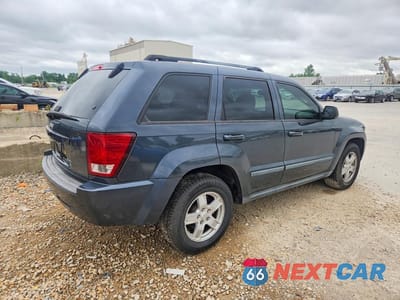 Trzecie zdjęcie samochodu z tyłu: 2007 JEEP GRAND CHEROKEE LAREDO VIN:1J8GR48K37C559819 - miniatura
