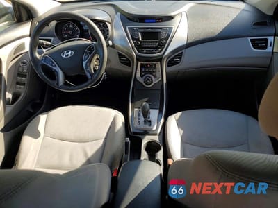 Zdjęcie 8 z 12 samochodu: 2013 HYUNDAI ELANTRA GLS VIN:5NPDH4AE0DH228715 - miniatura