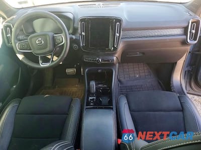 Zdjęcie 8 z 13 samochodu: 2022 VOLVO XC40 T4 R-DESIGN VIN:YV4AC2HM5N2780519 - miniatura