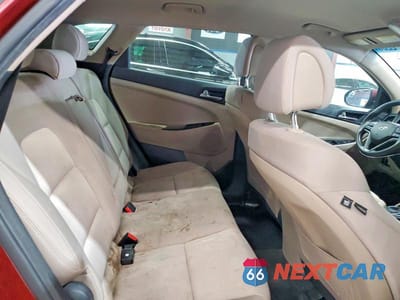 Zdjęcie 11 z 13 samochodu: 2018 HYUNDAI TUCSON SEL VIN:KM8J3CA49JU641586 - miniatura