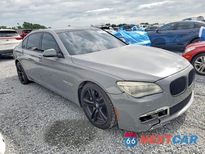 Czwarte zdjęcie samochodu z boku: 2015 BMW 740 LI VIN:WBAYE4C57FD139009 - miniatura