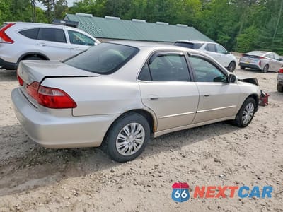 Trzecie zdjęcie samochodu z tyłu: 1998 HONDA ACCORD LX VIN:1HGCG5647WA161272 - miniatura