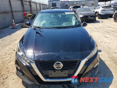 Piąte zdjęcie samochodu w środku: 2019 NISSAN ALTIMA S VIN:1N4BL4BVXKN307820 - miniatura