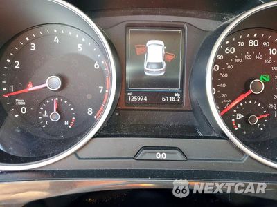 Zdjęcie 9 z 13 samochodu: 2018 VOLKSWAGEN TIGUAN VIN:3VV2B7AX3JM106742 - miniatura