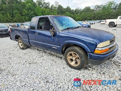 Czwarte zdjęcie samochodu z boku: 2003 CHEVROLET S TRUCK S10 VIN:1GCCS19X538178439 - miniatura