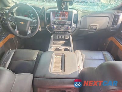 Zdjęcie 8 z 12 samochodu: 2016 CHEVROLET SILVERADO K3500 LTZ VIN:1GC4K0E83GF233825 - miniatura