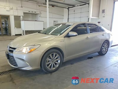 2015 TOYOTA CAMRY HYBRID XLE 4T1BD1FK2FU142245 - główne zdjęcie licytacji z USA - miniatura