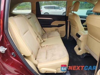 Zdjęcie 11 z 14 samochodu: 2019 TOYOTA HIGHLANDER LE PLUS VIN:5TDZZRFH4KS294484 - miniatura