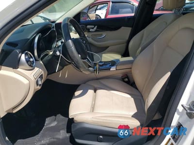 Zdjęcie 7 z 12 samochodu: 2019 MERCEDES-BENZ C 300 VIN:55SWF8DB1KU313810 - miniatura