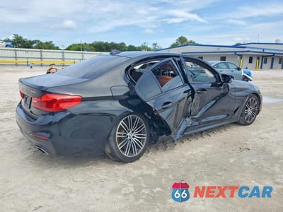 Trzecie zdjęcie samochodu z tyłu: 2019 BMW 540 I VIN:WBAJE5C53KWW29078 - miniatura