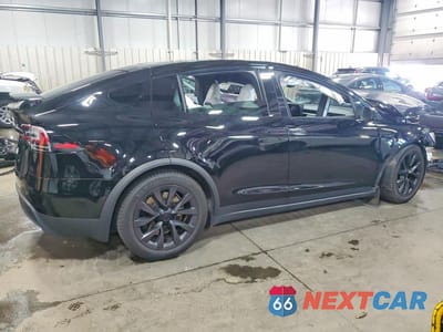 Trzecie zdjęcie samochodu z tyłu: 2023 TESLA MODEL X VIN:7SAXCDE50PF381428 - miniatura