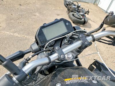 Zdjęcie 7 z 9 samochodu: 2023 YAMAHA MT-03 VIN:MH3RH20Y9PK009717 - miniatura