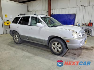 Czwarte zdjęcie samochodu z boku: 2005 HYUNDAI SANTA FE GLS VIN:KM8SC13D35U915828 - miniatura