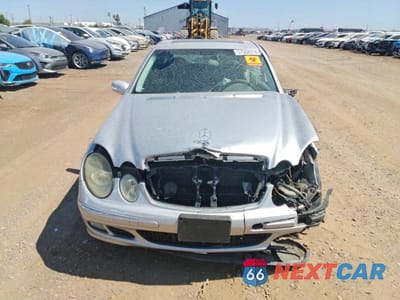 Piąte zdjęcie samochodu w środku: 2005 MERCEDES-BENZ E 320 VIN:WDBUF65J95A702564 - miniatura