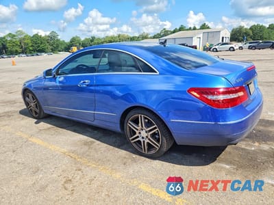 Drugie zdjęcie samochodu z przodu: 2011 MERCEDES-BENZ E 350 VIN:WDDKJ5GB3BF070365 - miniatura