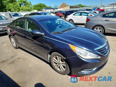 Czwarte zdjęcie samochodu z boku: 2011 HYUNDAI SONATA GLS VIN:5NPEB4AC1BH103823 - miniatura