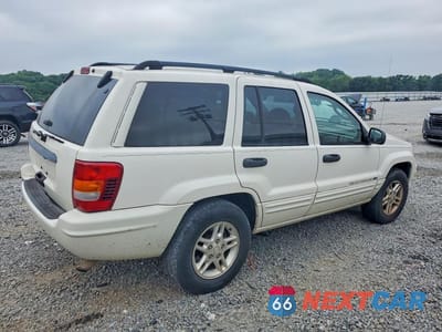 Trzecie zdjęcie samochodu z tyłu: 2002 JEEP GRAND CHEROKEE LAREDO VIN:1J4GX48S12C313948 - miniatura