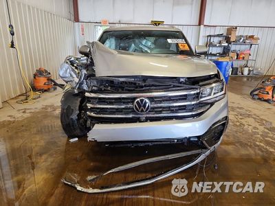 Piąte zdjęcie samochodu w środku: 2023 VOLKSWAGEN ATLAS CROSS SPORT SEL PREMIUM R-LINE VIN:1V2FE2CA0PC217468 - miniatura